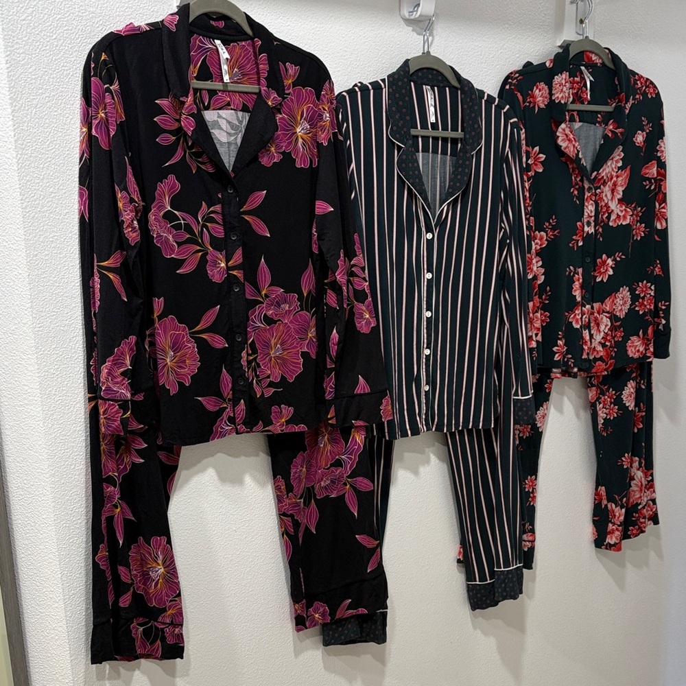 3 Sets of SOMA Cool Nights Pajamas Size Medium